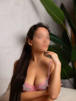 Частная массажистка Камила 