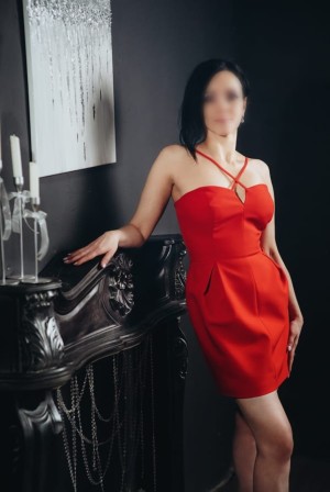 Частная массажистка Илона, 35 лет, Москва - фото 1